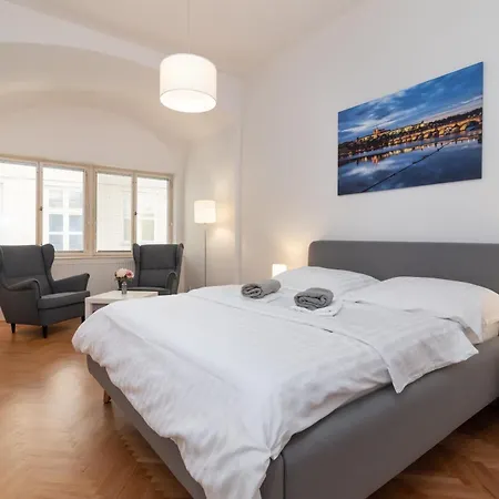 Apartment The Location In Prague, Charles Bridge & Old Town Square